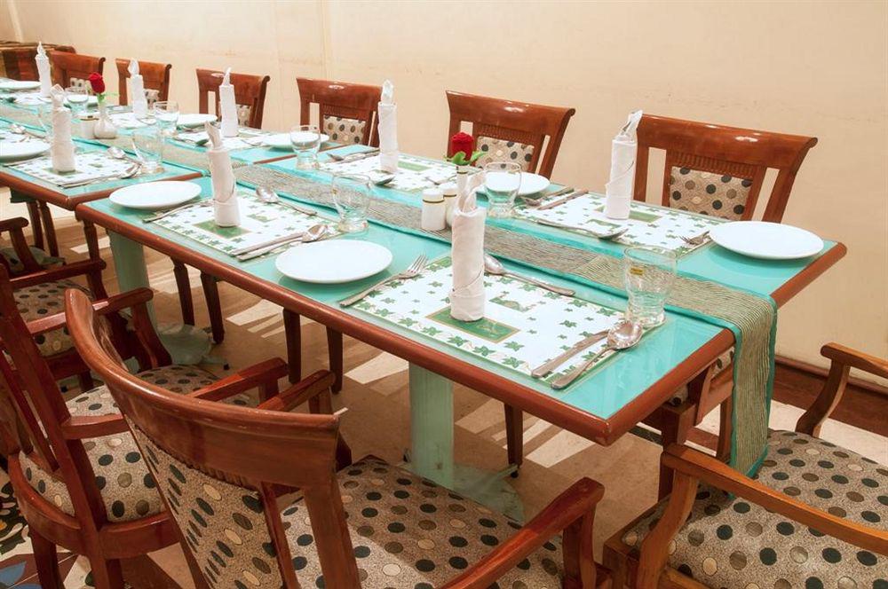 Royal Court Hotel Мадурай Екстериор снимка