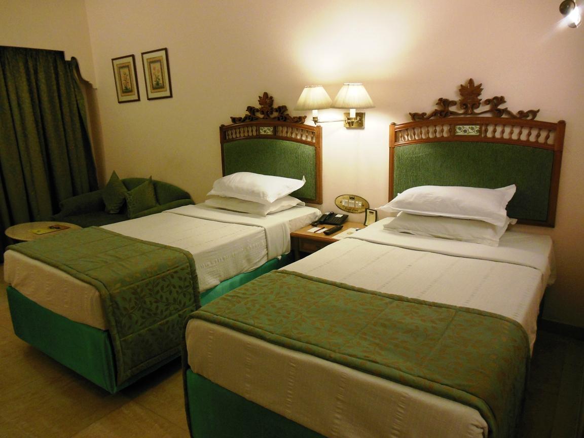 Royal Court Hotel Мадурай Екстериор снимка