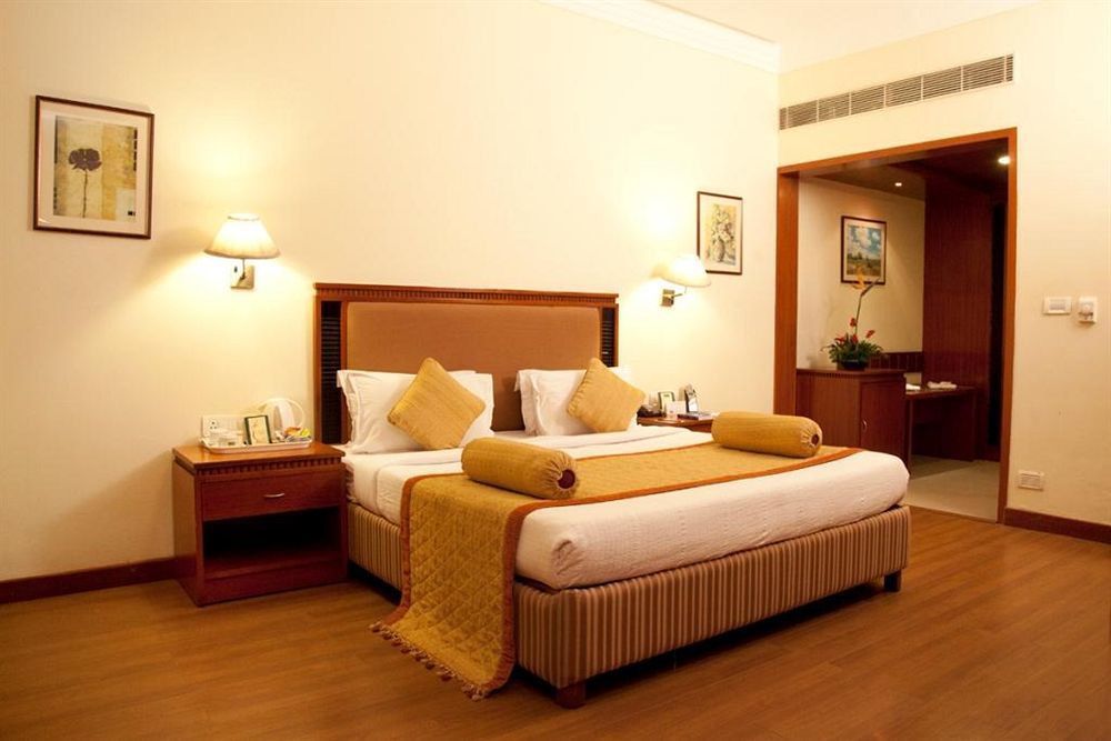 Royal Court Hotel Мадурай Екстериор снимка