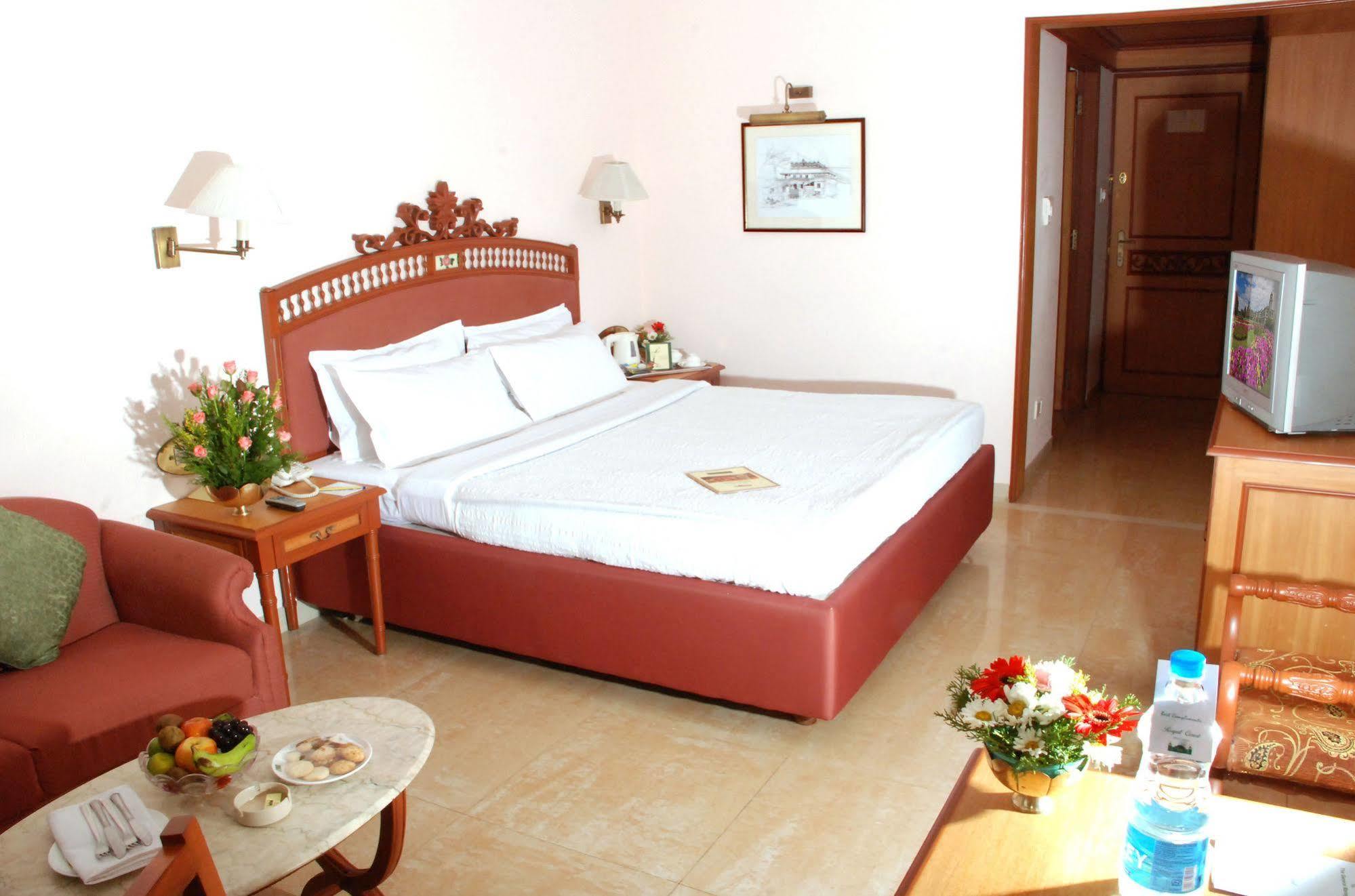 Royal Court Hotel Мадурай Екстериор снимка